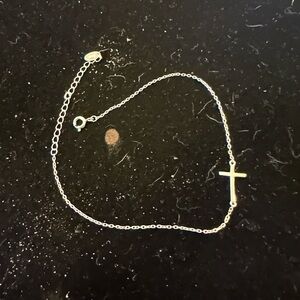 Elegant Silver Cross Bracelet